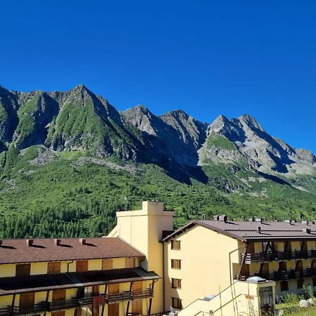 Bmp Apartment Edelweiss Passo Del Tonale Exteriör bild
